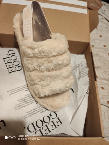 Chaussons ugg neufs - neufs.,